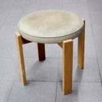 1011 2211 STOOL